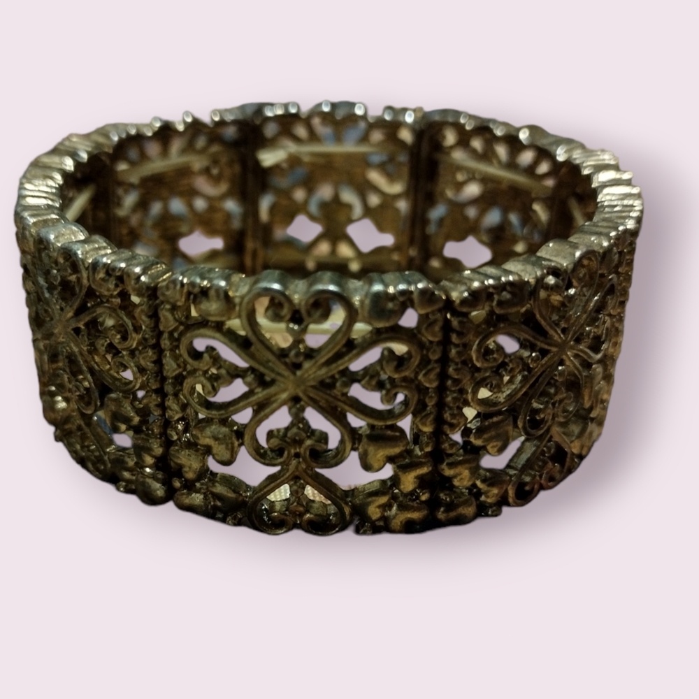 Cute Vintage bracelet 🖤